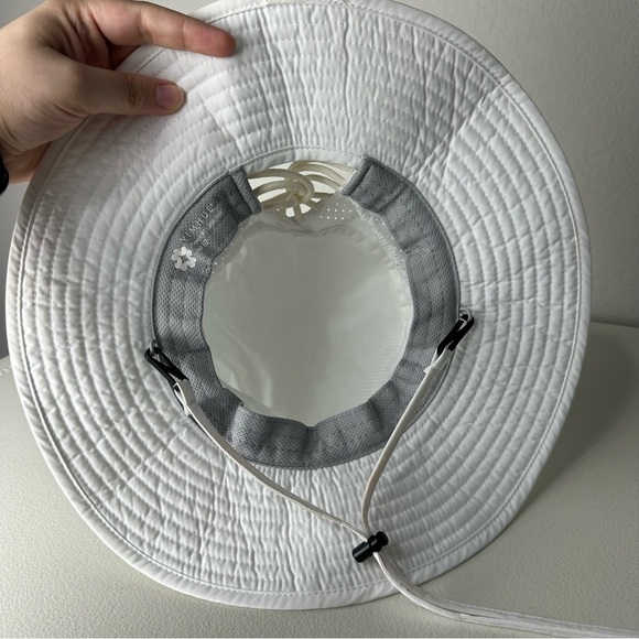 VimHue Women’s Watercolor White Adjustable Chin Strap Beach Sun Pony Hat - Picture 3 of 5